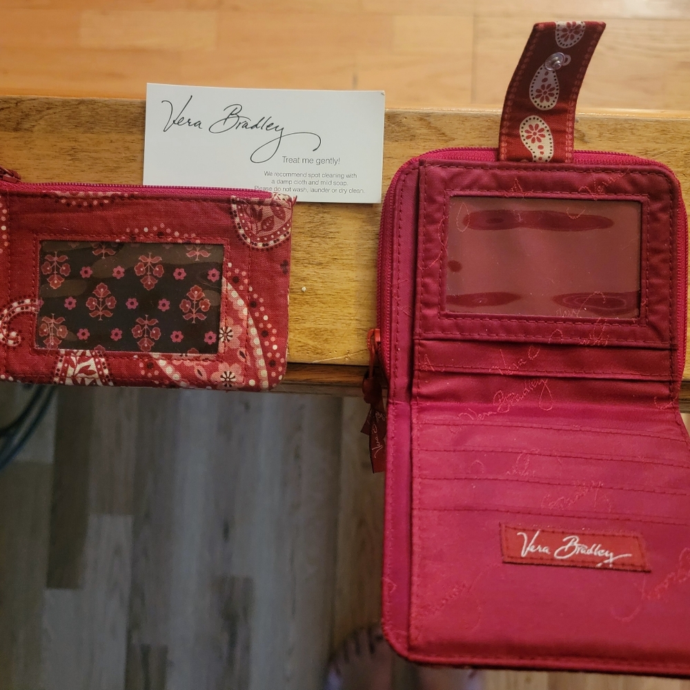 11 piece Vera Bradley set - Picture 2 of 3